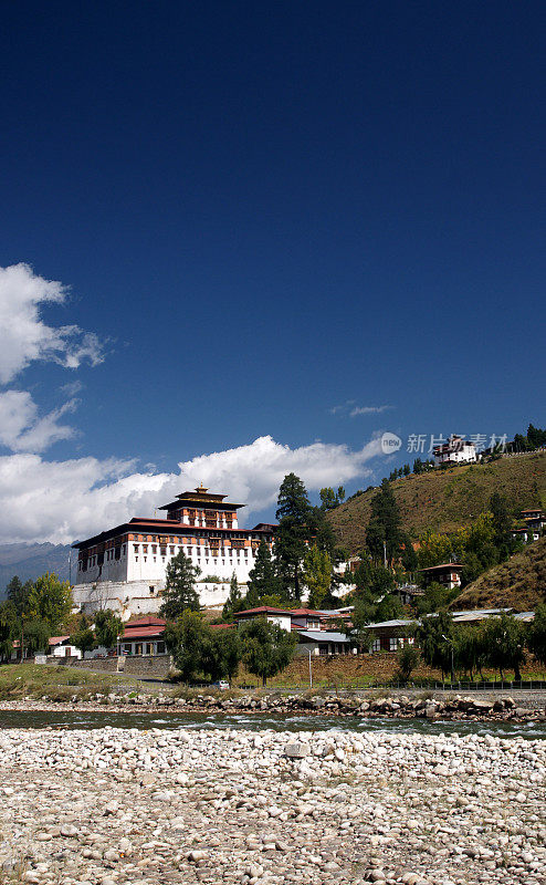 不丹帕罗的Rinpung Dzong要塞-修道院(垂直)